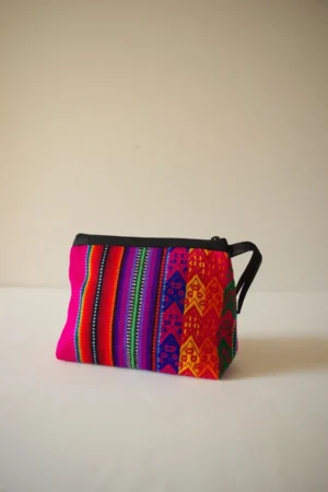 南米ペルーから　手織りの民芸ポーチ　Traditional South American Peruvian Pouch