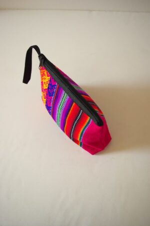 南米ペルーから　手織りの民芸ポーチ　Traditional South American Peruvian Pouch - 画像 (3)