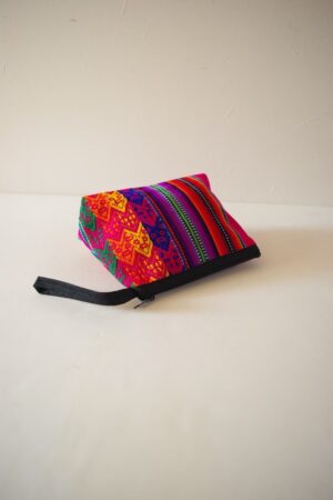 南米ペルーから　手織りの民芸ポーチ　Traditional South American Peruvian Pouch - 画像 (4)