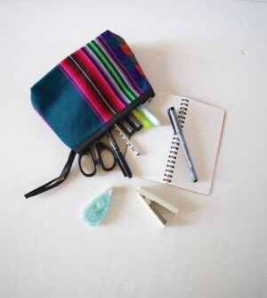 南米ペルーから　手織りの民芸ポーチ　Traditional South American Peruvian Pouch - 画像 (9)